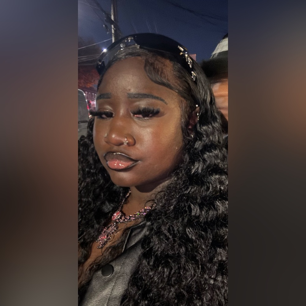 Meet your Posher, Jada